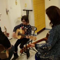 Cours de guitare en famille ♫